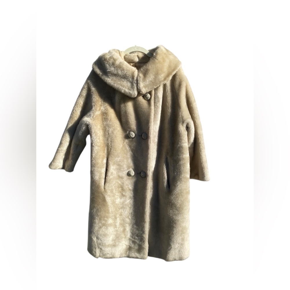 1960s Cream Faux Fur Coat 1960s Handmade faux fur collared button up coat. S - Picture 2 of 15